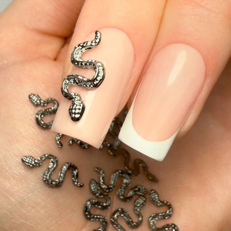 5903990597060-OZDOBY-DO-PAZNOKCI-MOLLY-NAILS-SZ-155-WEZE-3D-10szt-2.webp